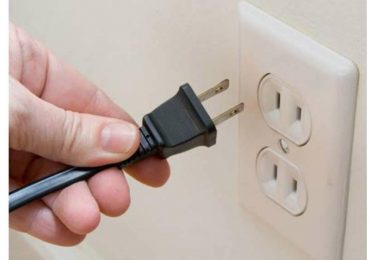 Researchers develop ‘smart power outlet’ that identifies appliances that can burn your house